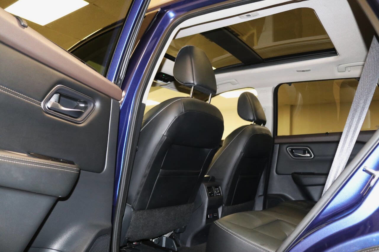 Used 2021 Nissan Rogue SL image 70