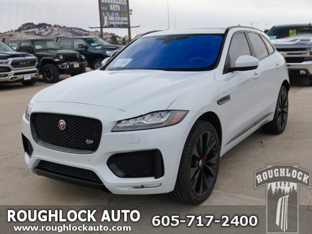 Used 2017 Jaguar F-PACE S image 1