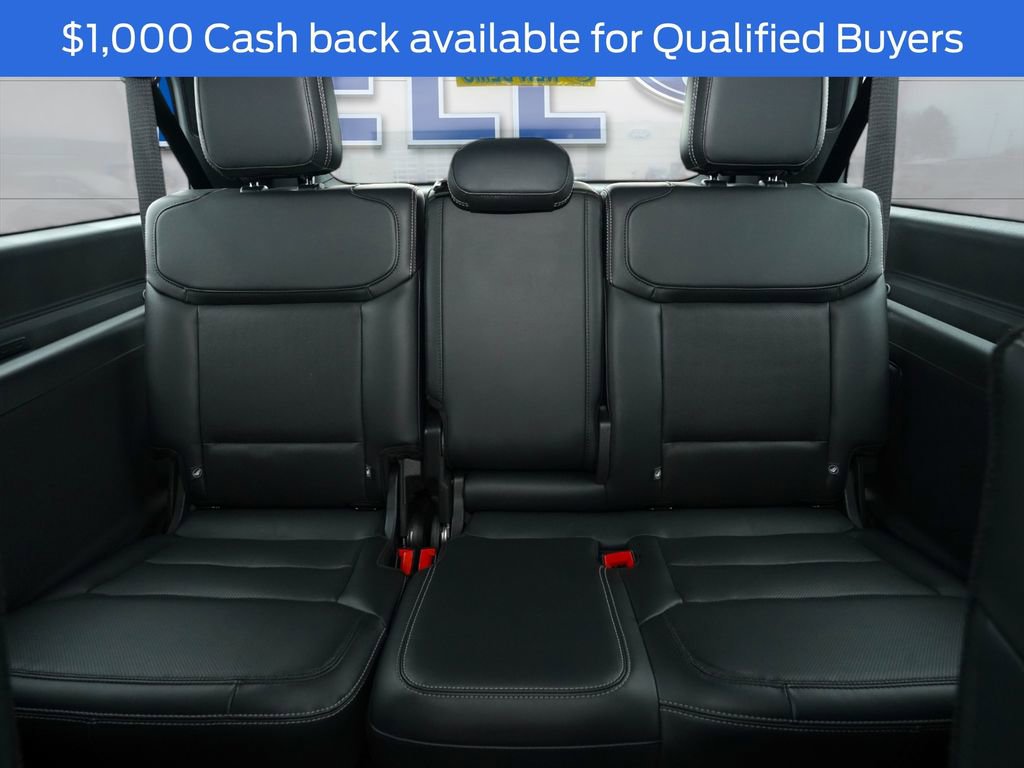 New 2025 Ford Expedition Max Platinum w/ Stealth Performance Package image 30