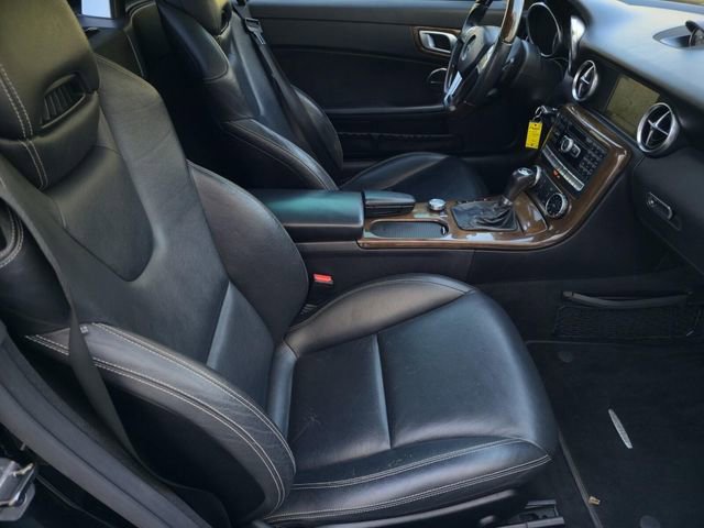 Used 2015 Mercedes-Benz SLK 350 image 10