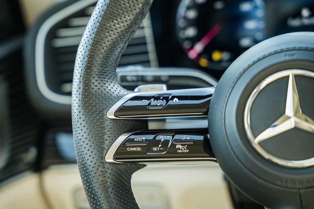 Certified 2024 Mercedes-Benz GLS 580 4MATIC image 32