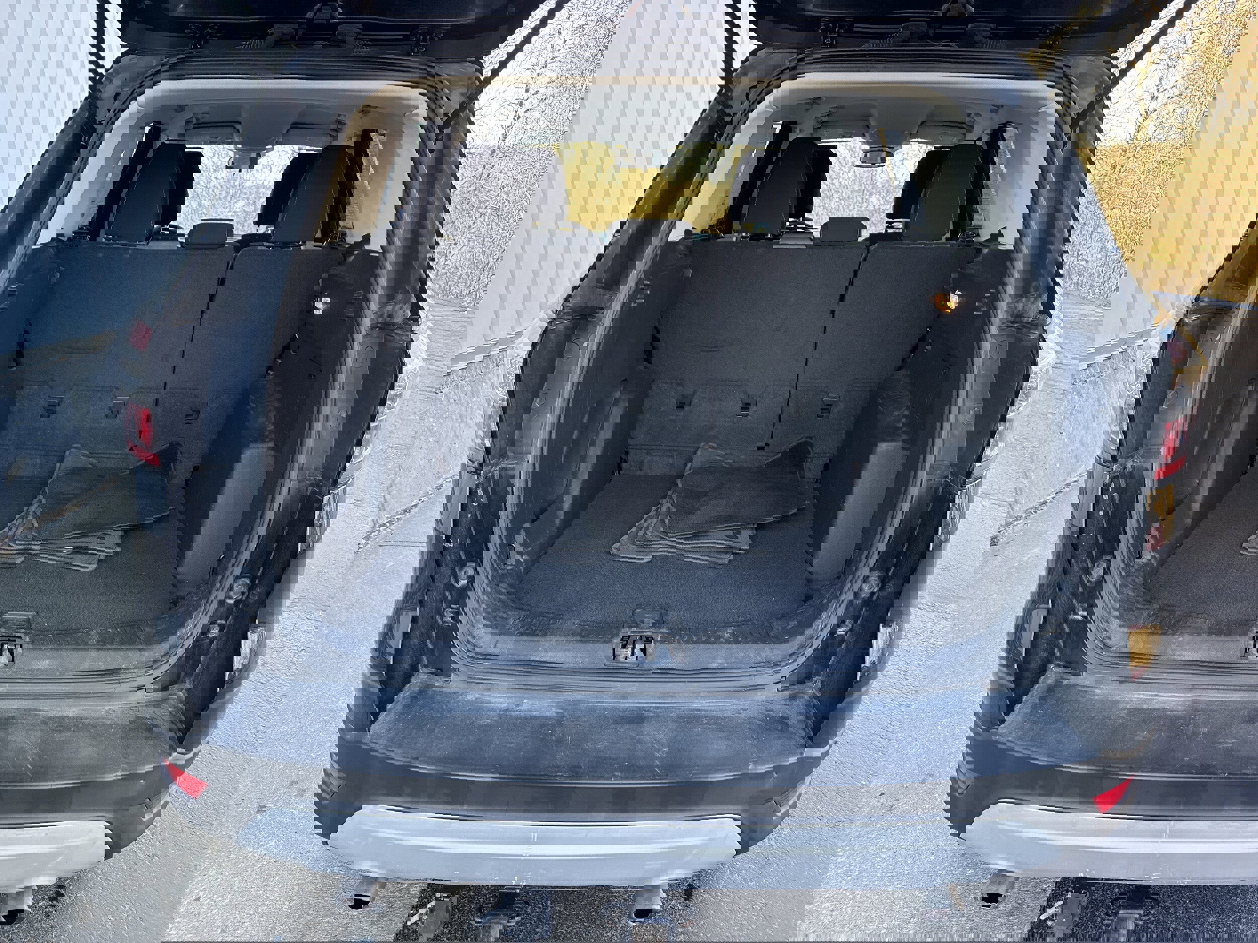 Used 2017 Ford Escape SE image 11