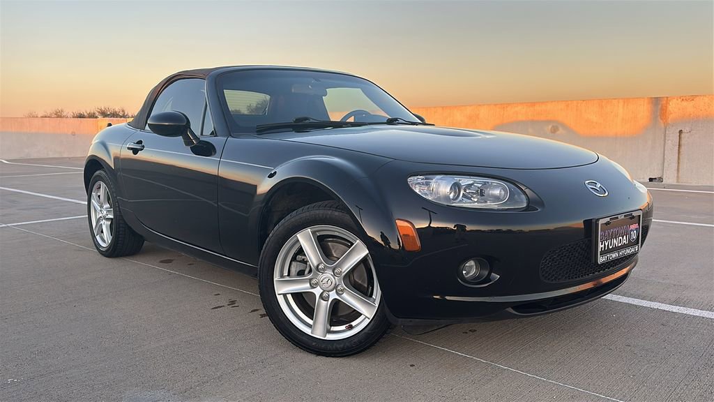 Used 2006 MAZDA MX-5 Miata Touring image 7