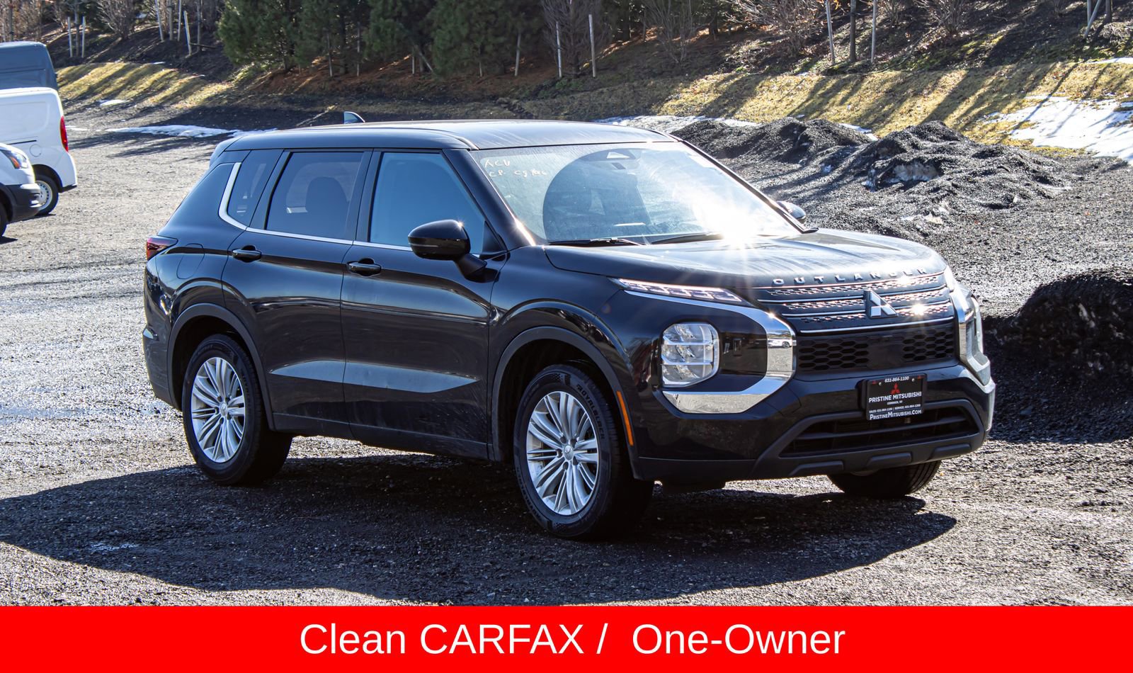 Used 2024 Mitsubishi Outlander ES image 11