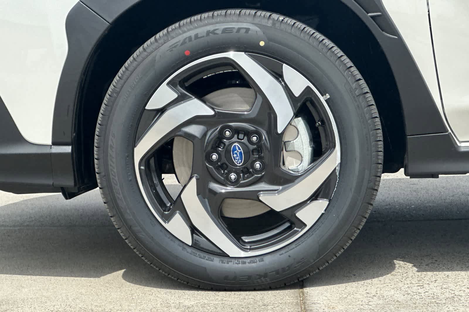 New 2026 Subaru Crosstrek 2.5i Limited AWD/4WD image 32