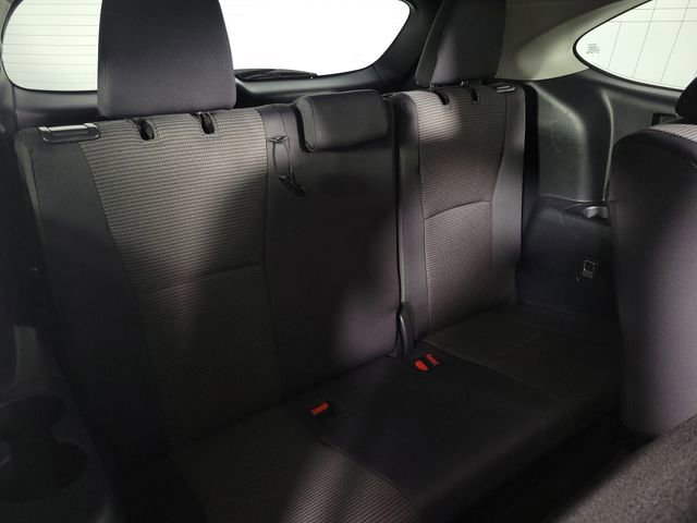 Used 2025 Toyota Highlander LE image 16