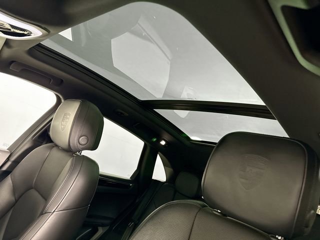 Used 2021 Porsche Macan S image 41