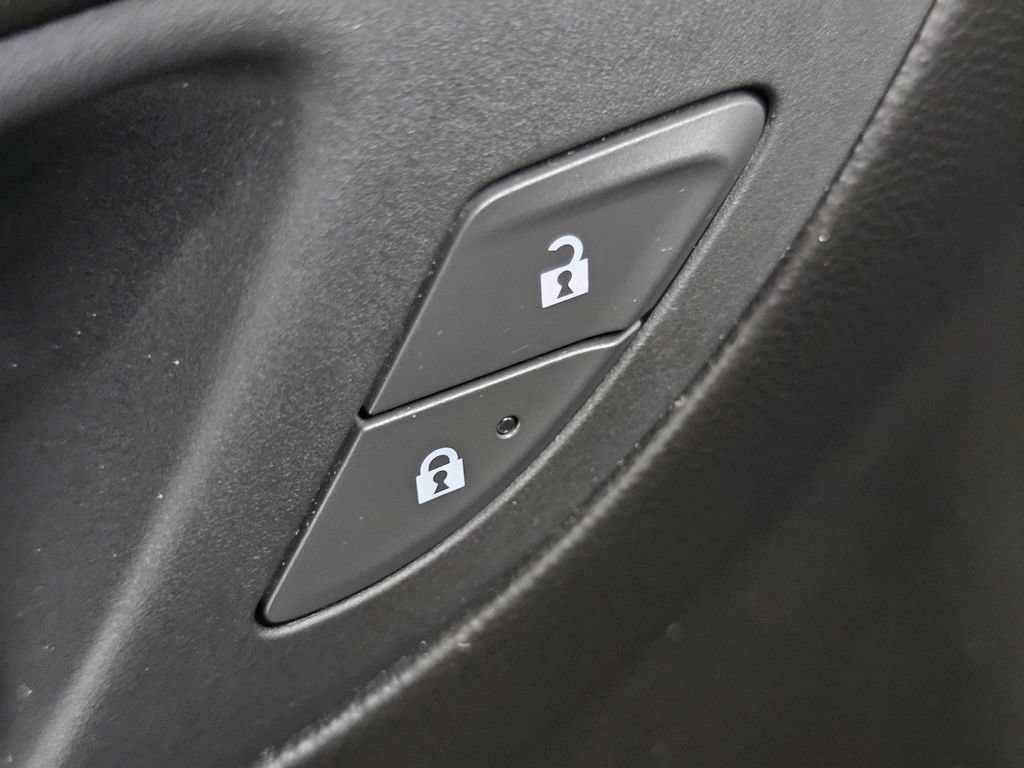 Used 2019 Chevrolet Equinox LT FWD image 28