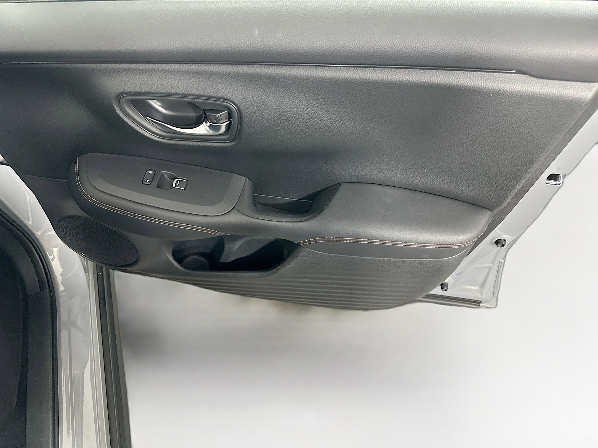 Used 2023 Honda HR-V Sport image 29