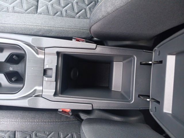 New 2026 Nissan Kicks SV w/ SV Premium Package image 16