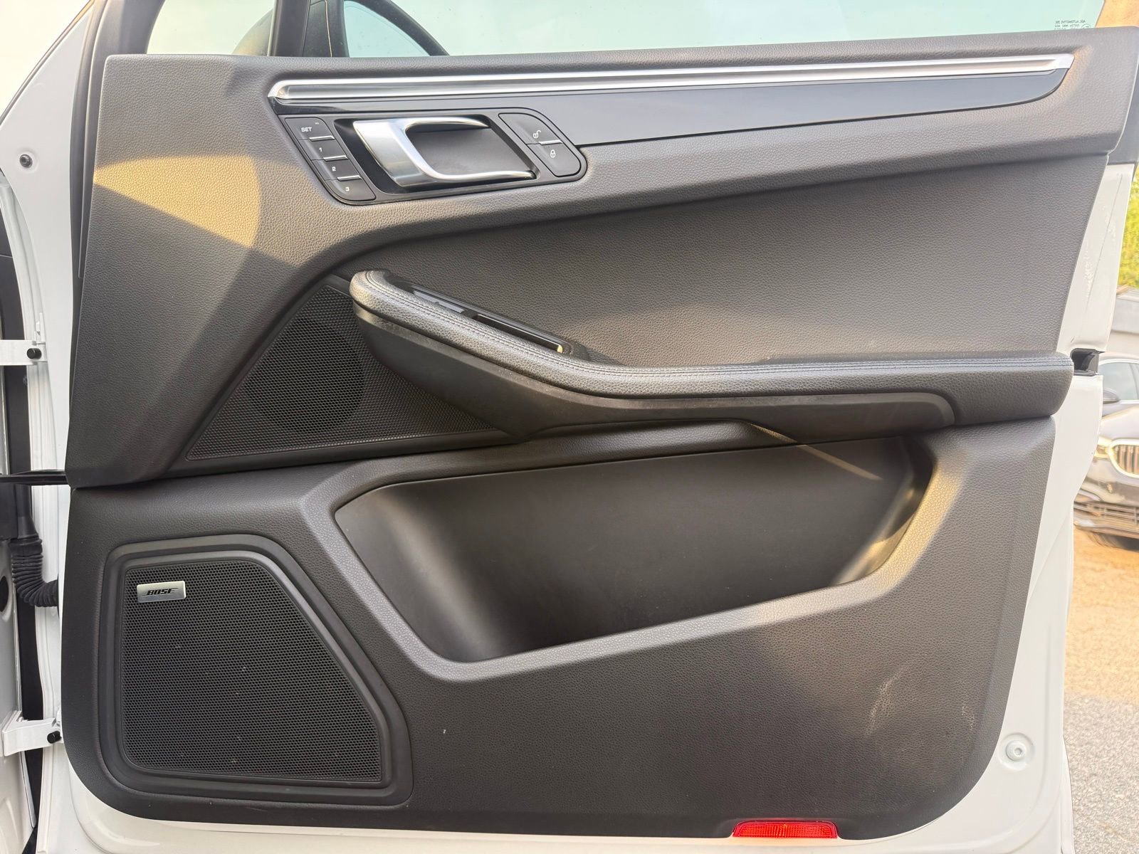 Used 2017 Porsche Macan S image 31