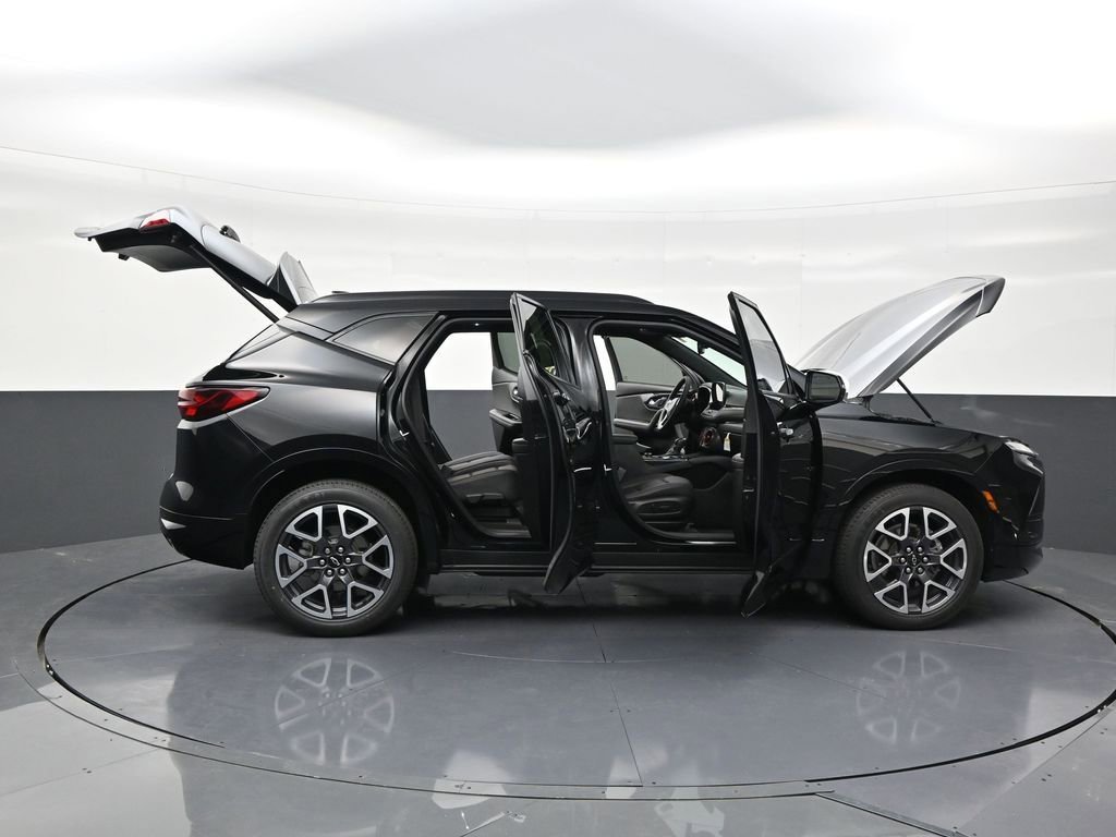 Used 2023 Chevrolet Blazer RS w/ Enhanced Convenience Package image 30