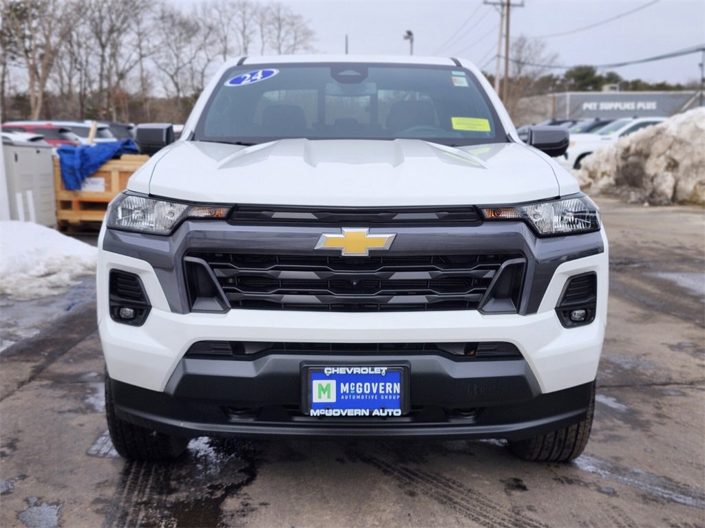 Used 2024 Chevrolet Colorado LT w/ LT Convenience Package II image 8