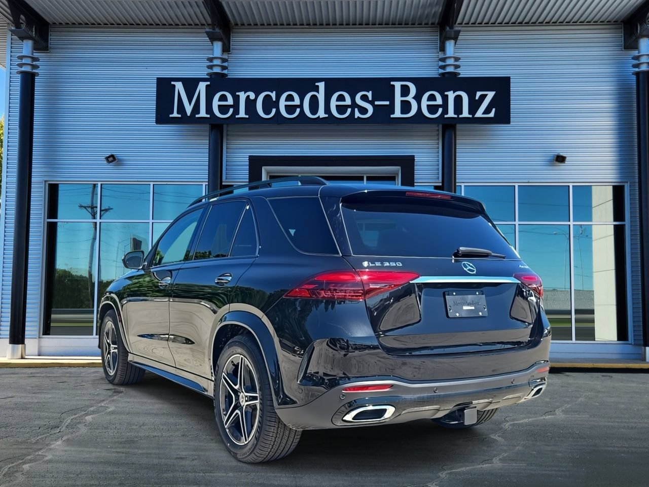 New 2026 Mercedes-Benz GLE 350 4MATIC image 4