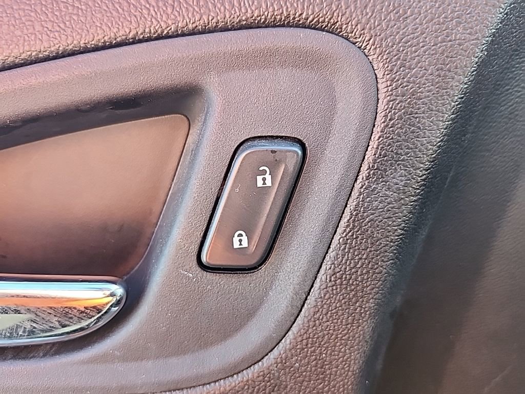 Used 2022 Chevrolet Colorado LT w/ Safety Package AWD/4WD image 25