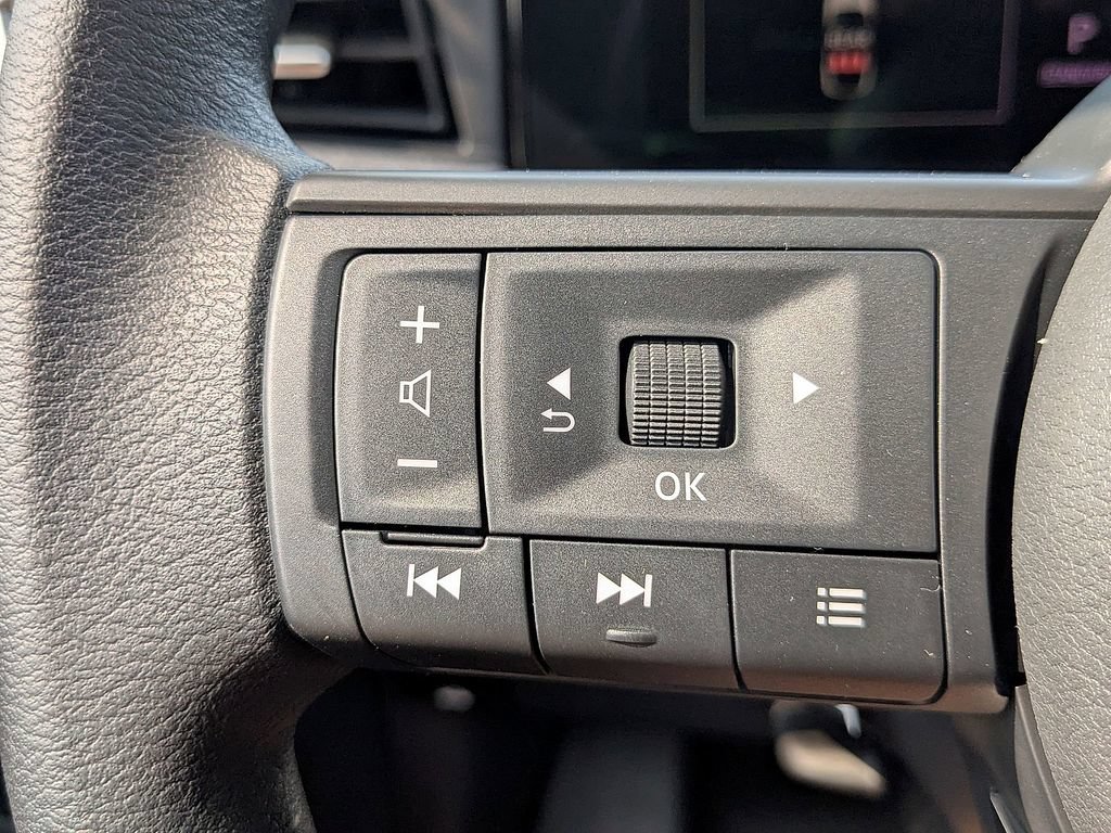 New 2025 Nissan Kicks SV w/ SV Premium Package AWD/4WD image 16