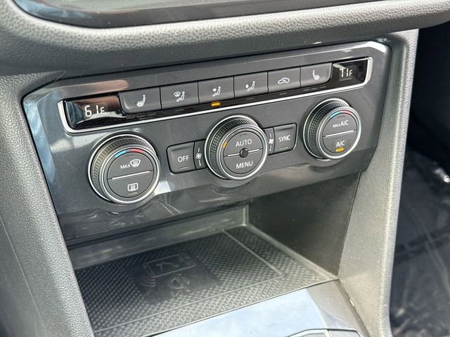 Used 2021 Volkswagen Tiguan SE R-Line image 18