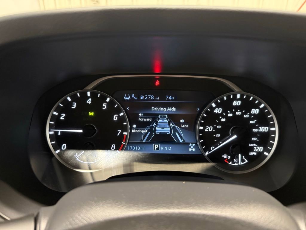 Used 2025 Nissan Frontier SV w/ SV Convenience Package AWD/4WD image 5