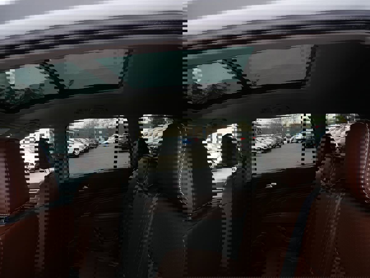 Used 2021 Volkswagen Atlas SE w/ Panoramic Sunroof Package image 23