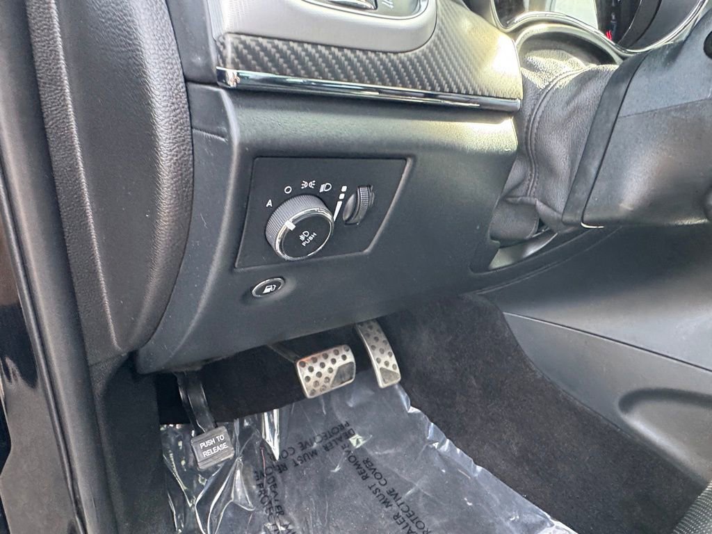 Used 2018 Jeep Grand Cherokee SRT image 37