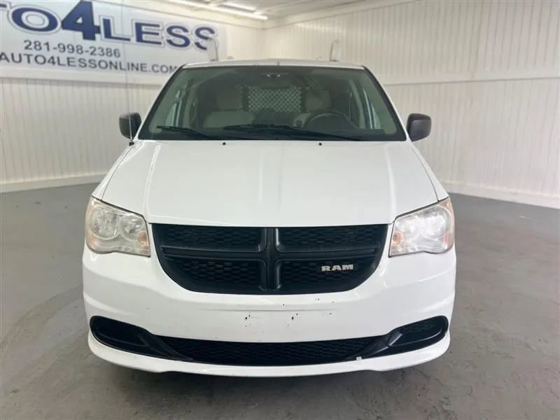 Used 2014 RAM C/V Tradesman image 2