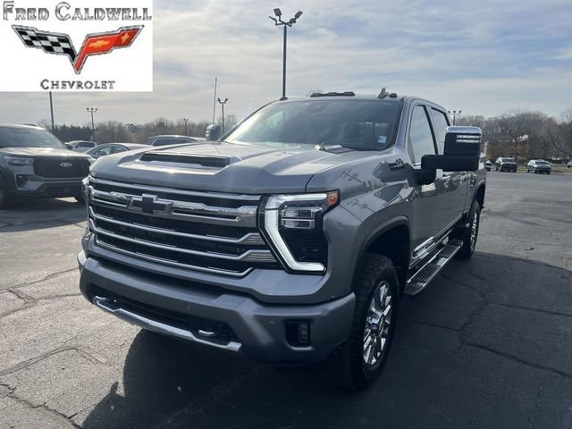 Used 2024 Chevrolet Silverado 2500 High Country w/ Technology Package image 1