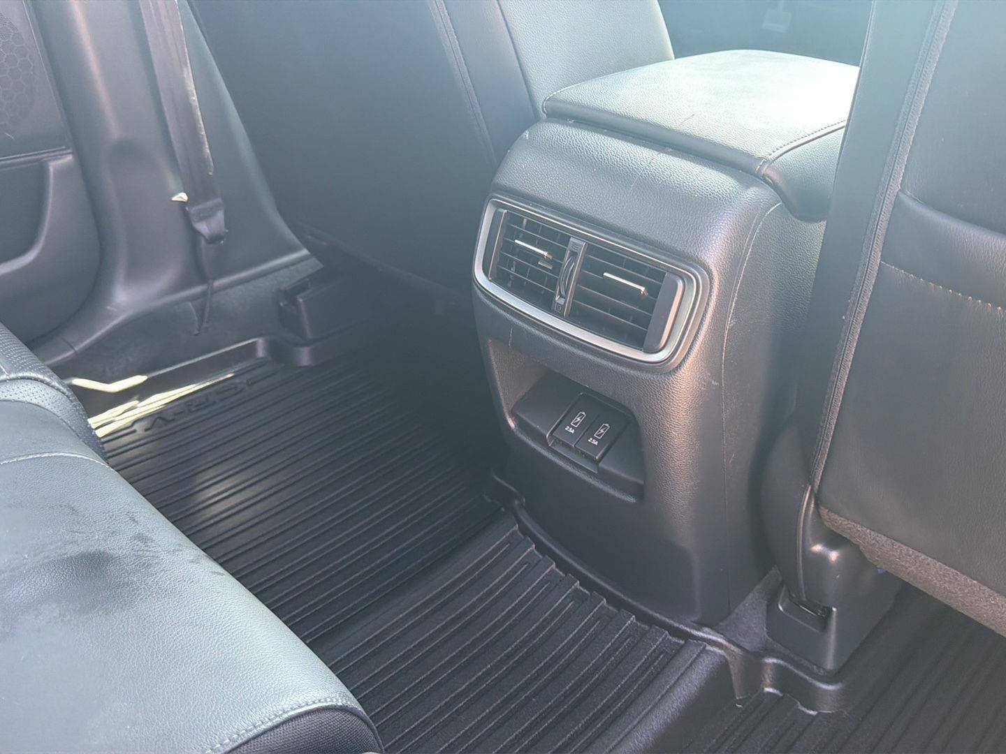 Used 2020 Honda CR-V Touring image 18