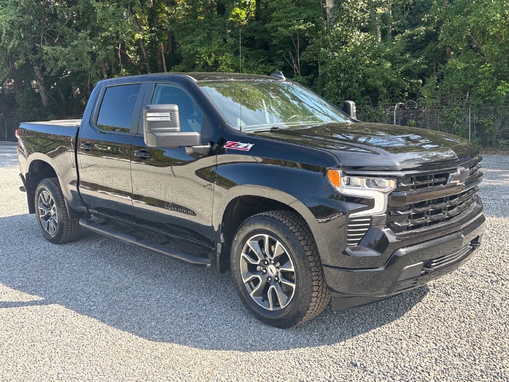 Used 2022 Chevrolet Silverado 1500 RST w/ Z71 Off-Road Package AWD/4WD image 1