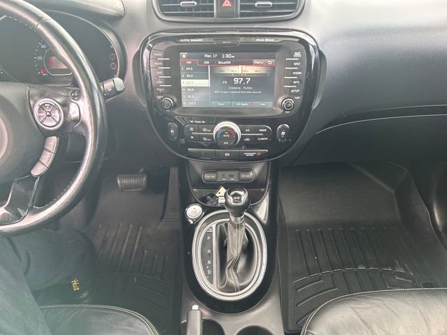 Used 2015 Kia Soul + w/ Primo Package image 18