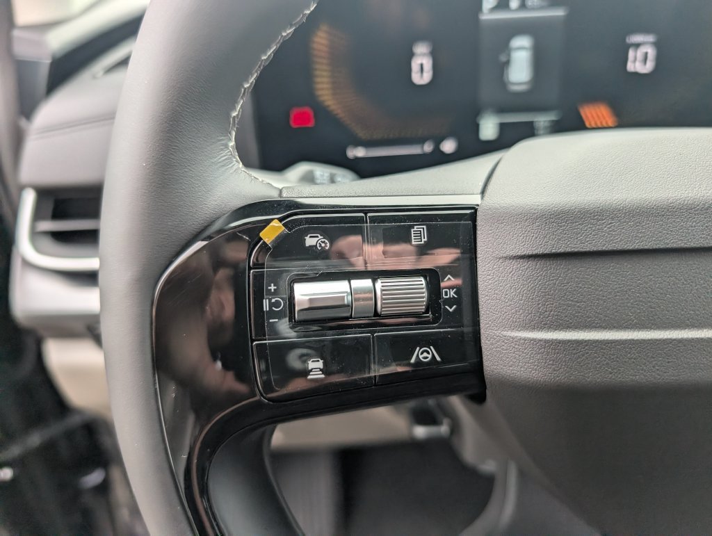 New 2027 Kia Carnival FWD image 11