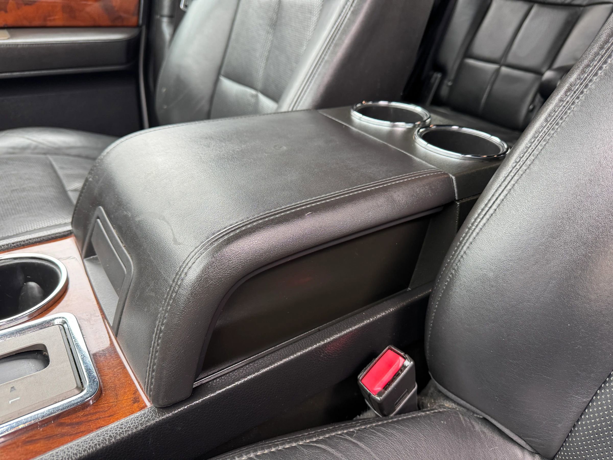 Used 2013 Lincoln Navigator 4WD w/ HD Trailer Tow Pkg image 19