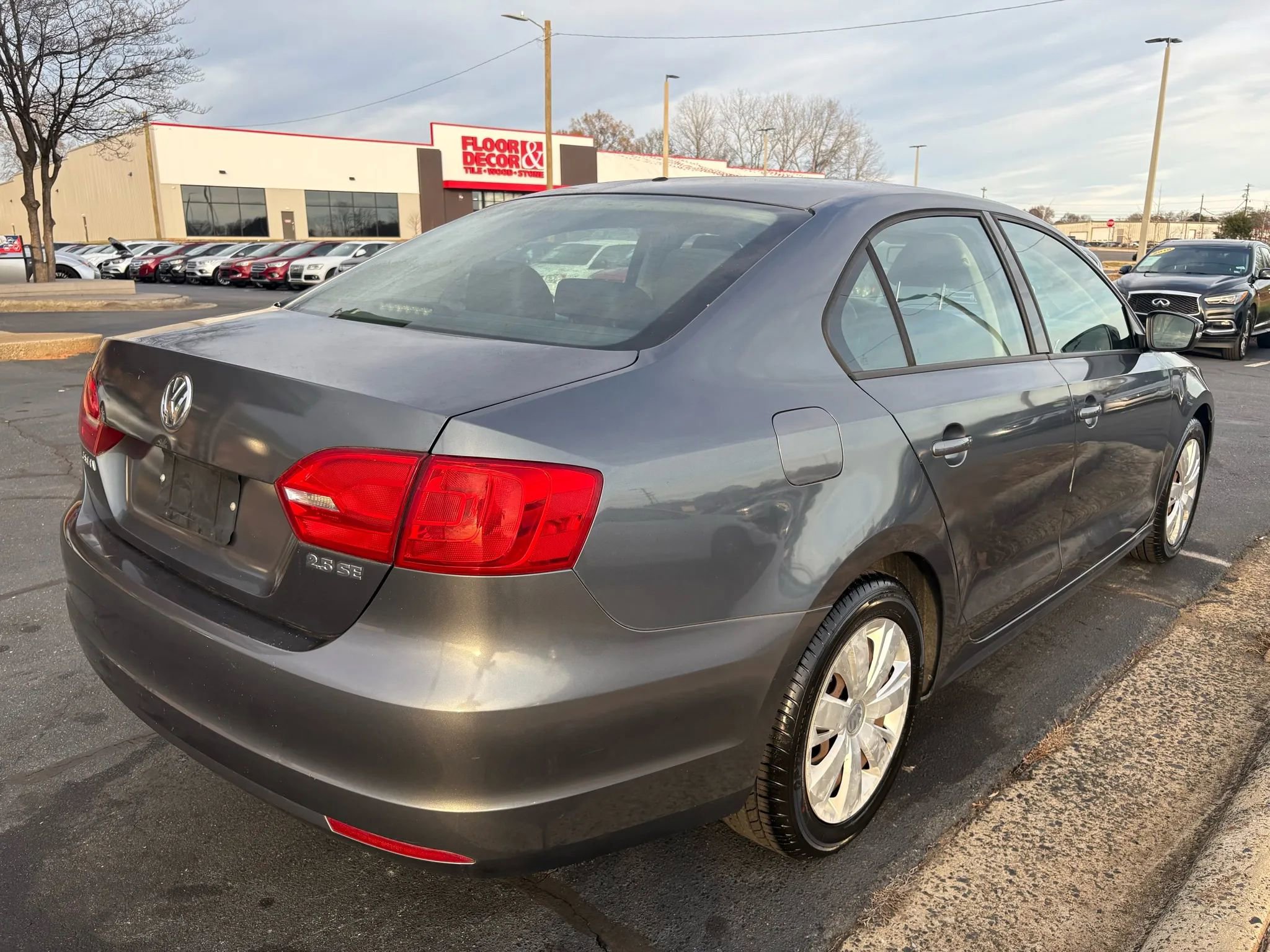 Used 2011 Volkswagen Jetta SE image 7