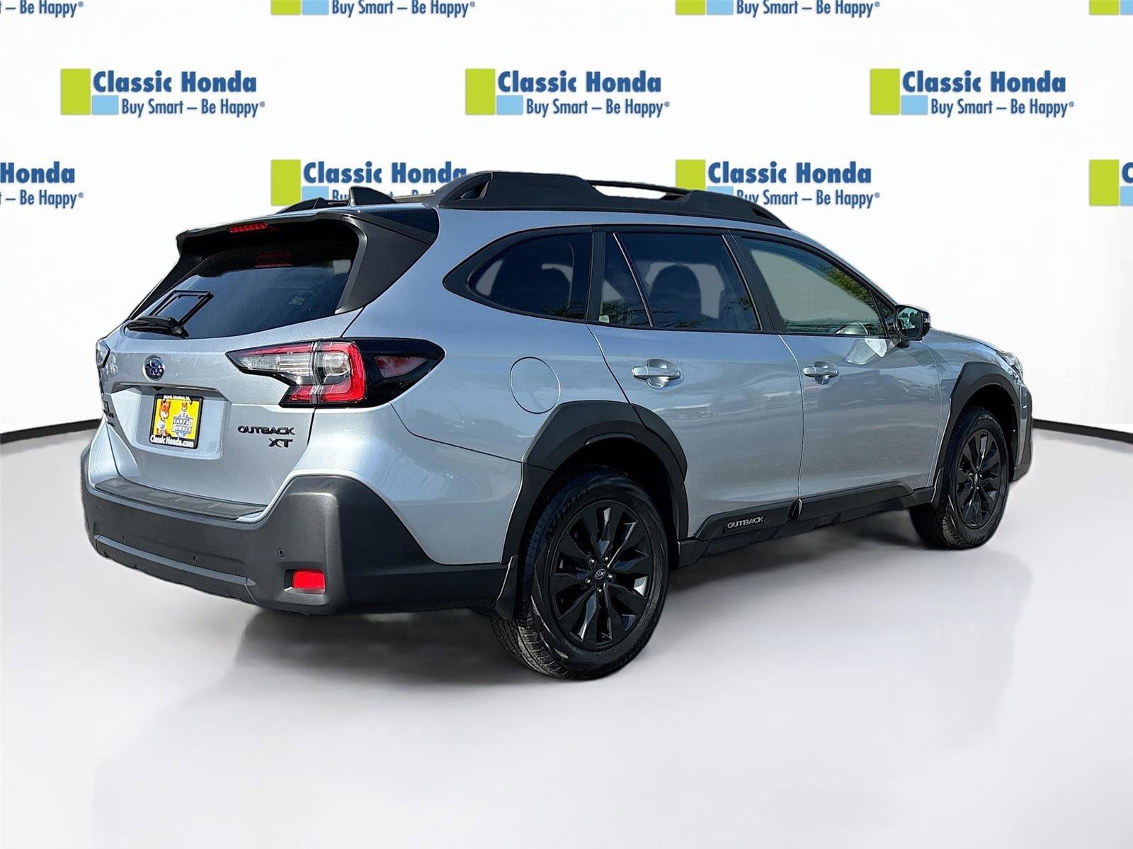 Used 2024 Subaru Outback Onyx Edition XT w/ Popular Package #2 image 8