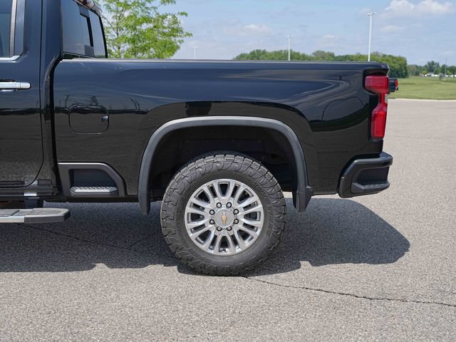 Used 2022 Chevrolet Silverado 2500 High Country w/ Z71 Off-Road Package AWD/4WD image 12