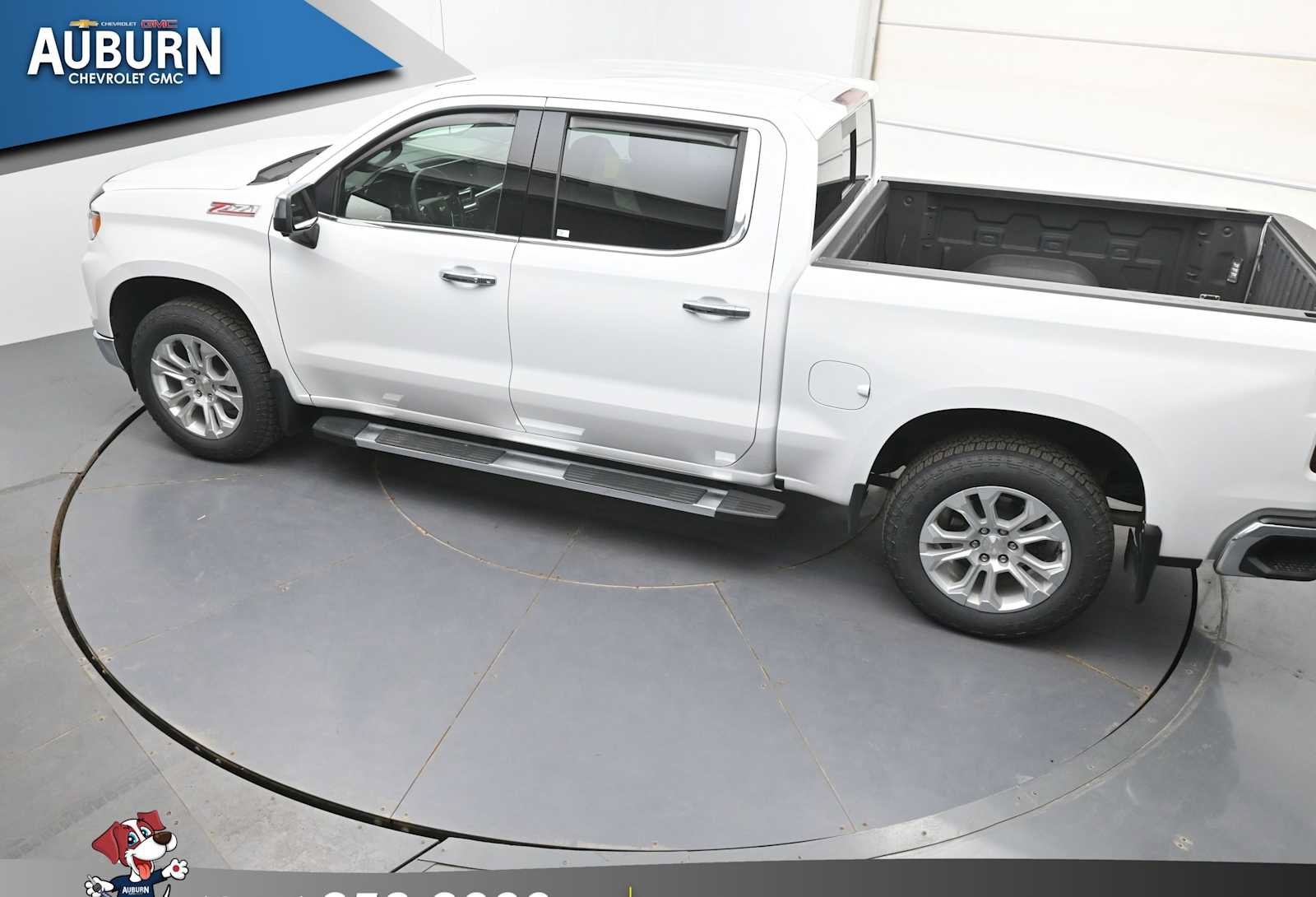 Used 2023 Chevrolet Silverado 1500 LTZ AWD/4WD image 30