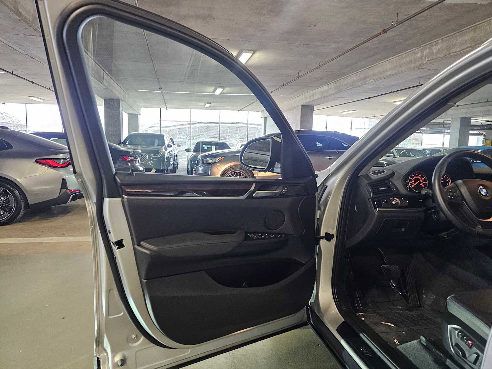 Used 2017 BMW X3 xDrive28i AWD/4WD image 29