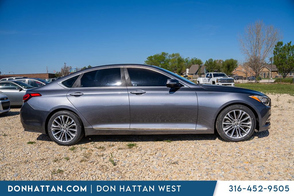 Used 2016 Hyundai Genesis 3.8 w/ Option Group 02 image 31