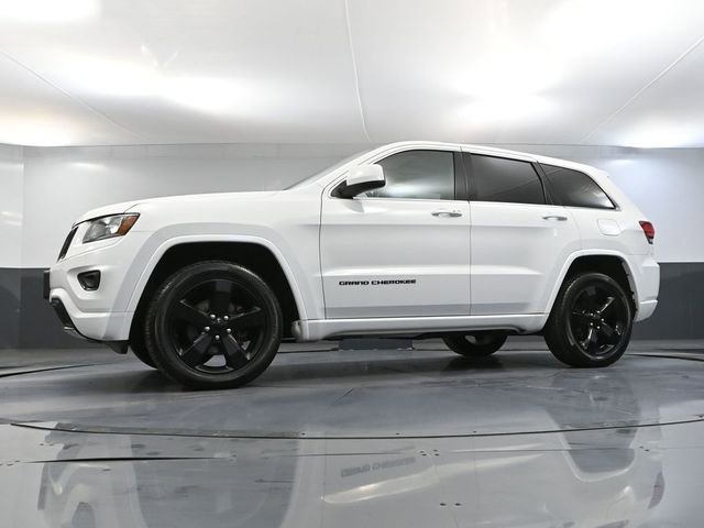 Used 2015 Jeep Grand Cherokee Altitude image 54