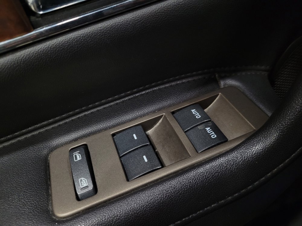 Used 2015 Lincoln MKX AWD w/ Equipment Group 101A image 27