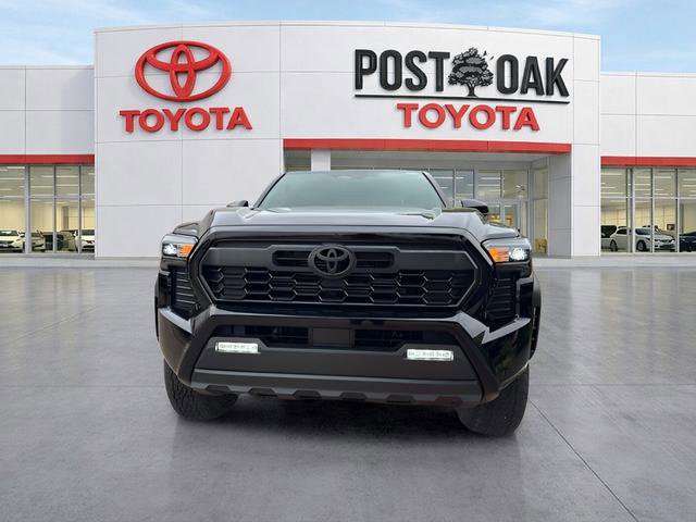 Used 2024 Toyota Tacoma TRD Off-Road image 3