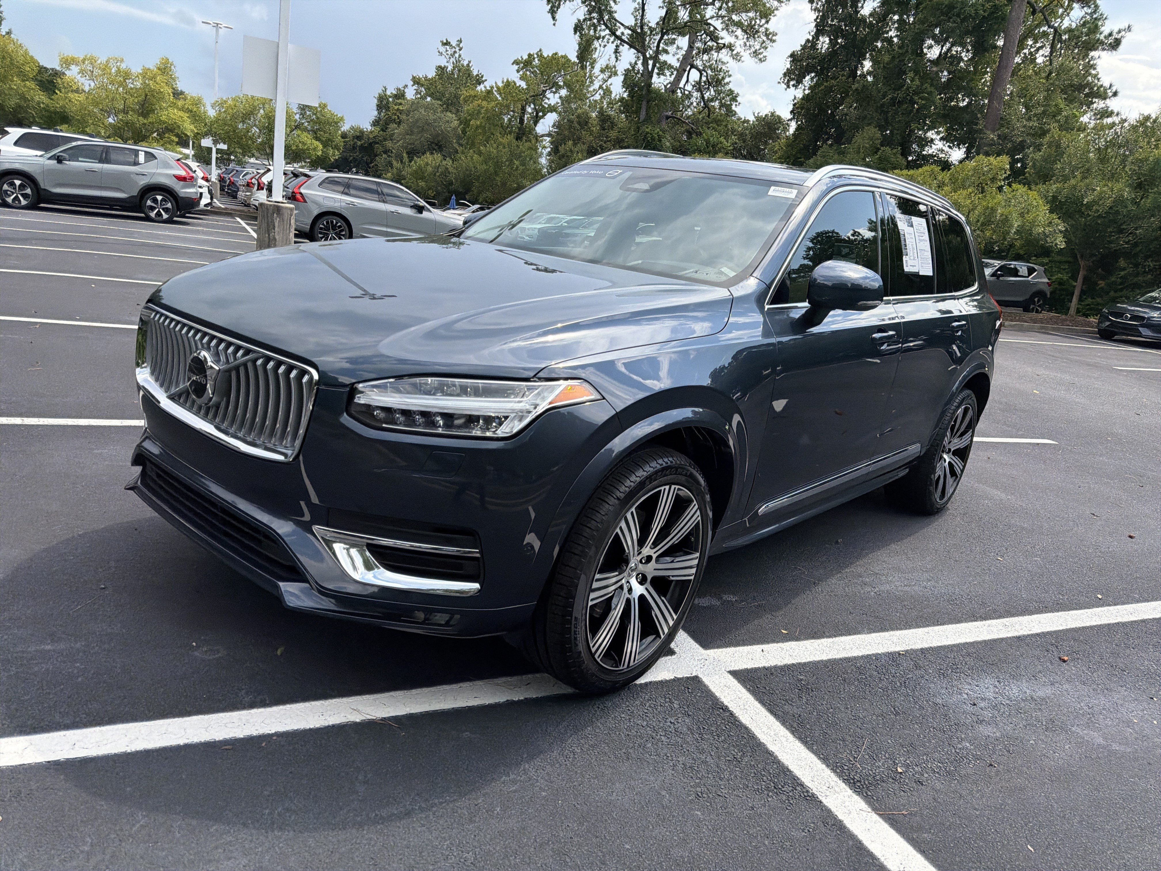 Certified 2023 Volvo XC90 B6 Ultimate w/ Protection Package Premier AWD/4WD image 42