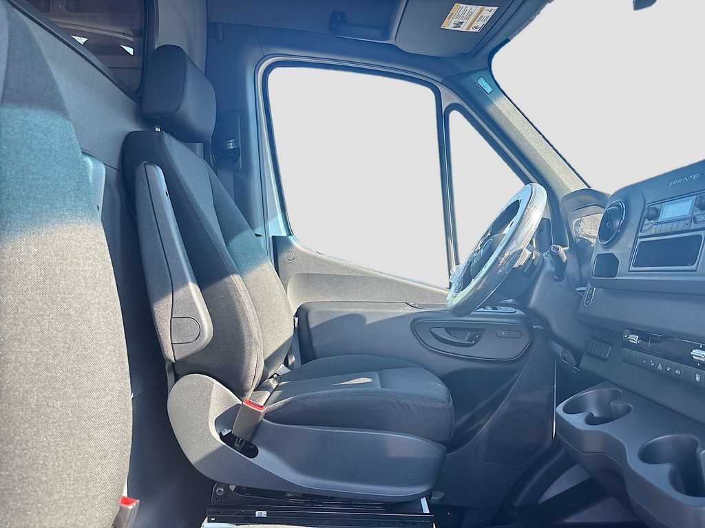 New 2025 Mercedes-Benz eSprinter 170 Cargo image 20
