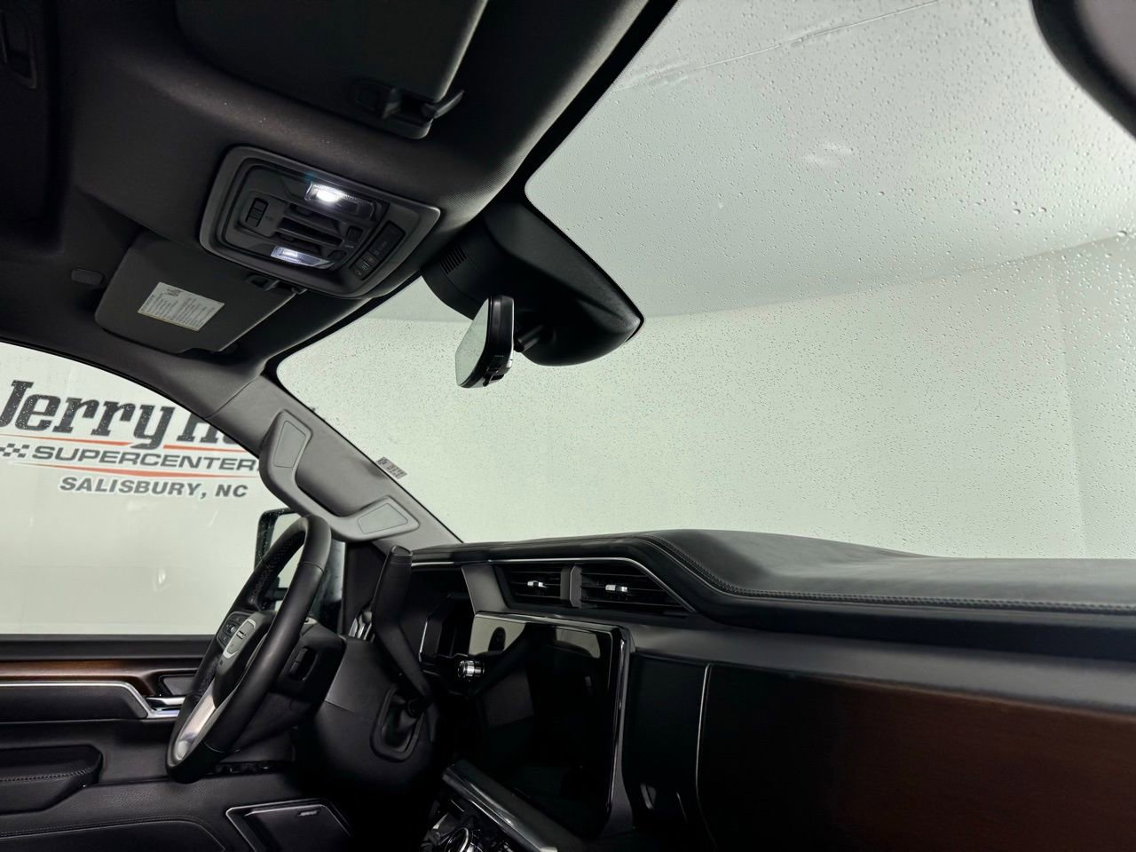 Used 2025 GMC Sierra 2500 Denali w/ Technology Package image 32