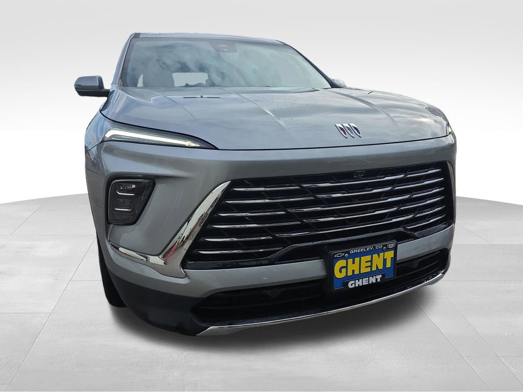 Used 2025 Buick Enclave Preferred image 4