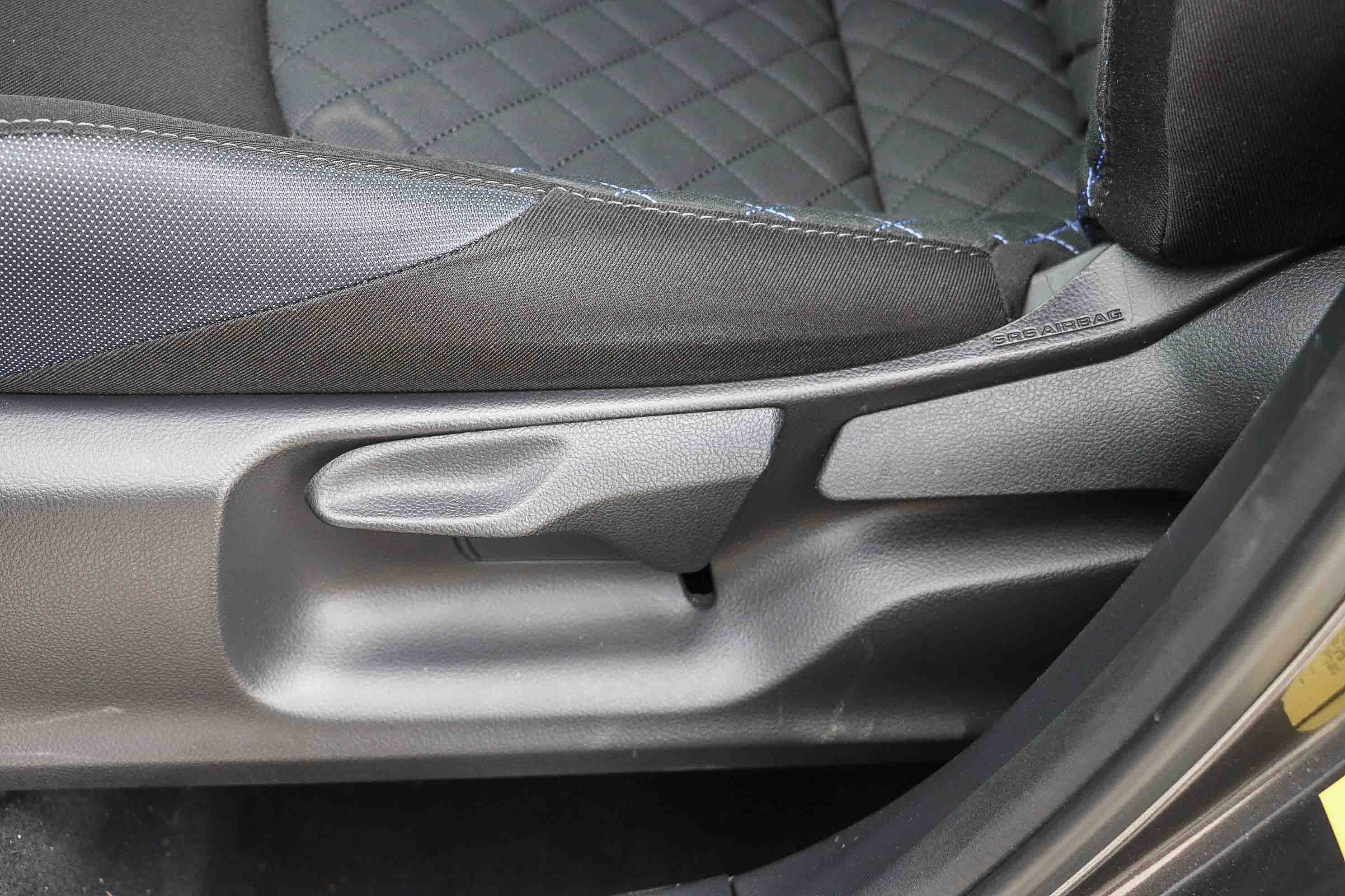 Certified 2021 Toyota C-HR XLE image 19