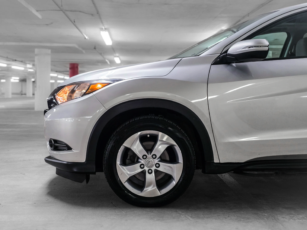 Used 2016 Honda HR-V EX image 14