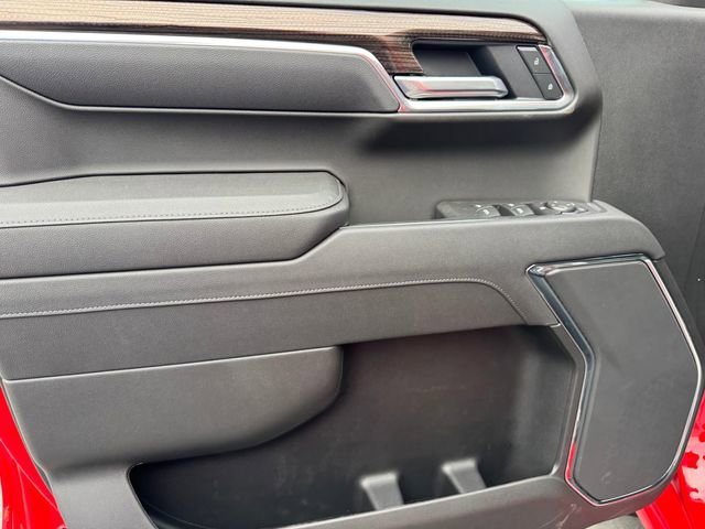 Used 2025 Chevrolet Silverado 1500 LT w/ Convenience Package II RWD image 14