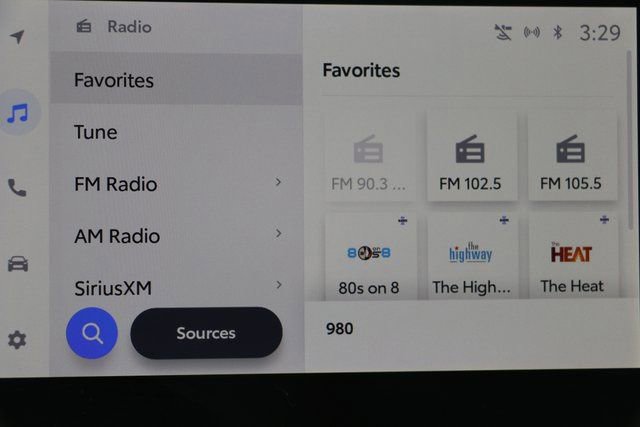 Used 2023 Toyota RAV4 LE image 12