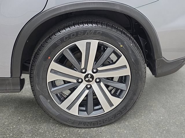 Used 2024 Mitsubishi Outlander Sport ES AWD/4WD image 32