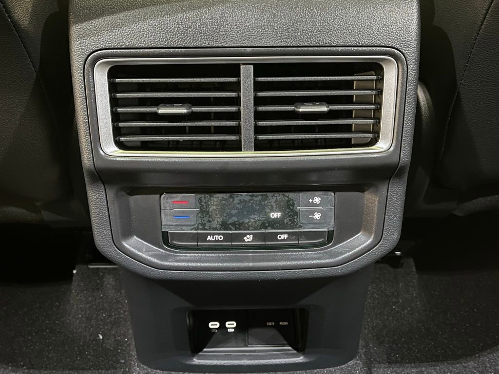 New 2026 Volkswagen Atlas Peak Edition AWD/4WD image 26